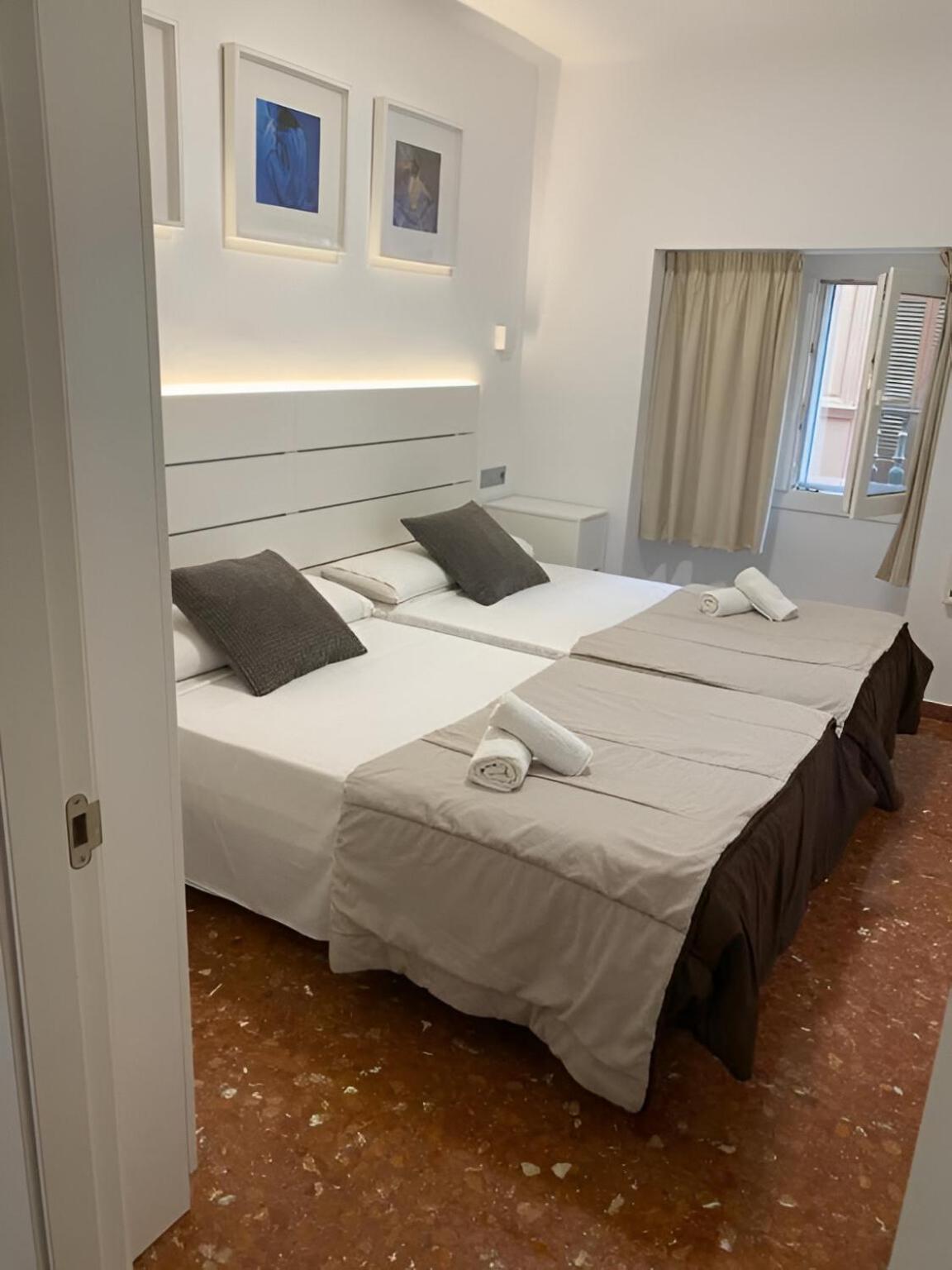 Marques De Guadiaro 1 Apartamentos مالقة المظهر الخارجي الصورة