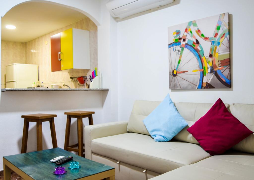 Marques De Guadiaro 1 Apartamentos مالقة المظهر الخارجي الصورة